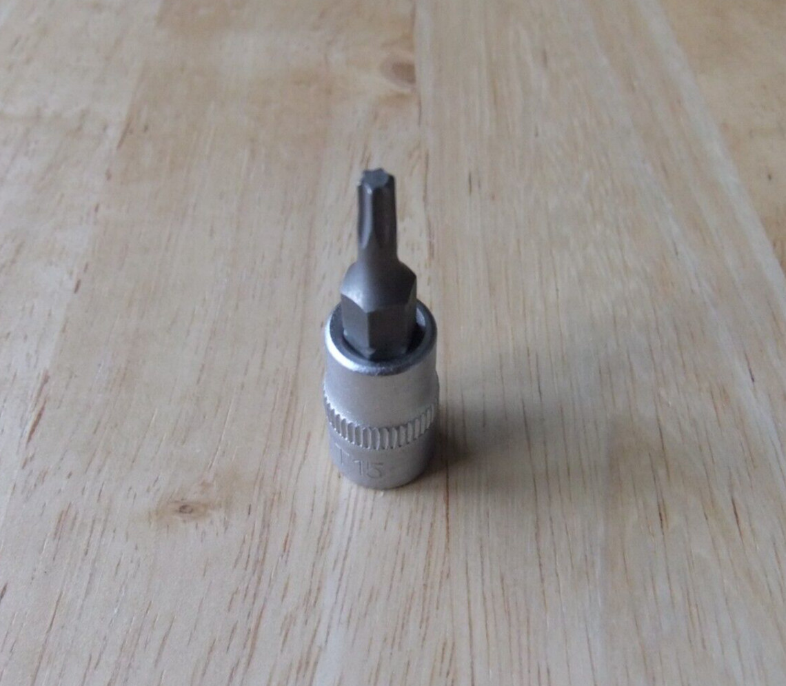 Welzh Werkzeug 1/4 Drive Chrome Vanadium Socket & T15 S2 Steel Bit – 35mm Long