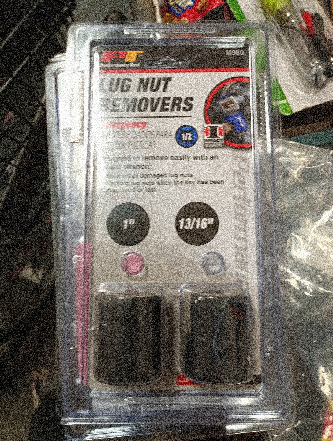 Performance Tool Emergency Lug Nut Removal Set – M980, 1074