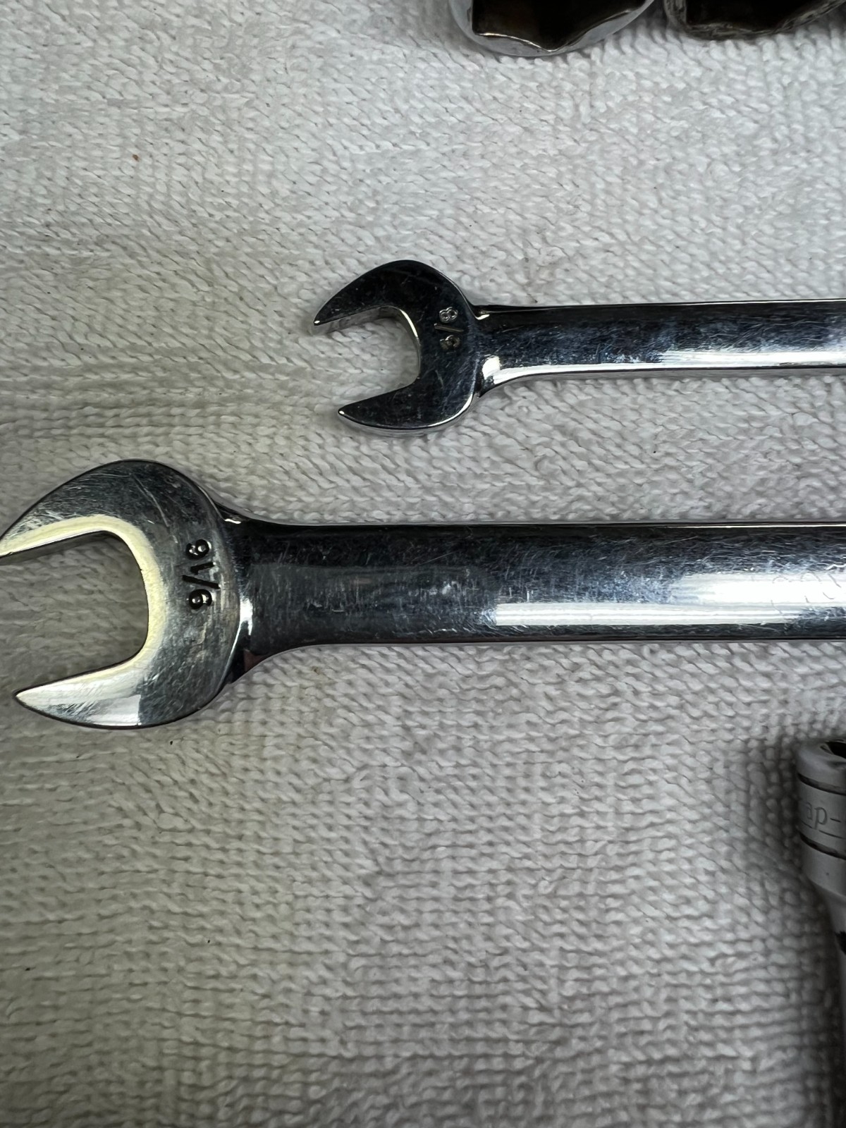 Snap on Combo Wrenches and 3/8 sockets Deep/standard SAE/Metric Lot of 10