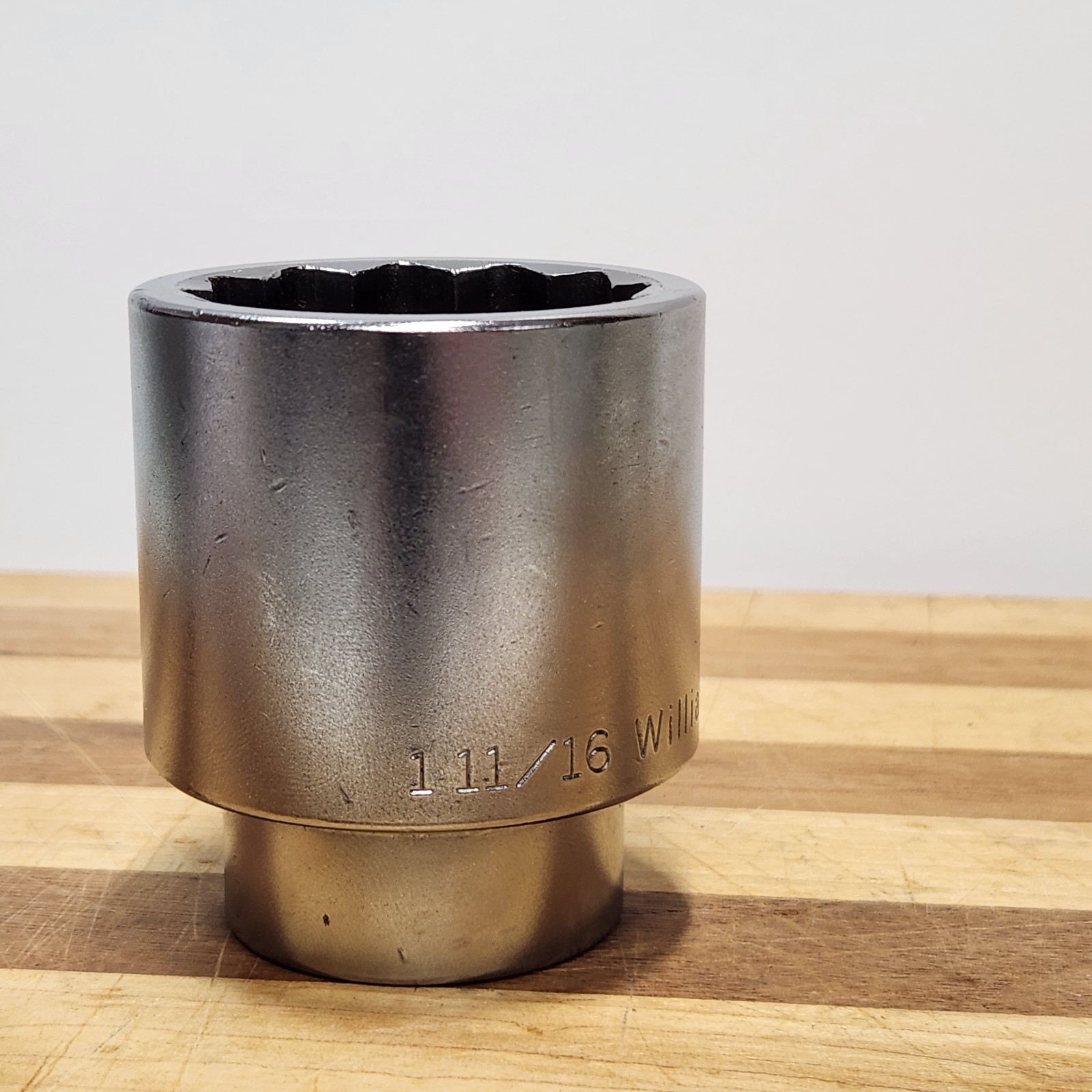 Williams Shallow Socket H-1254 12-Point 3/4 Inch Drive 1-11/16 Socket like new