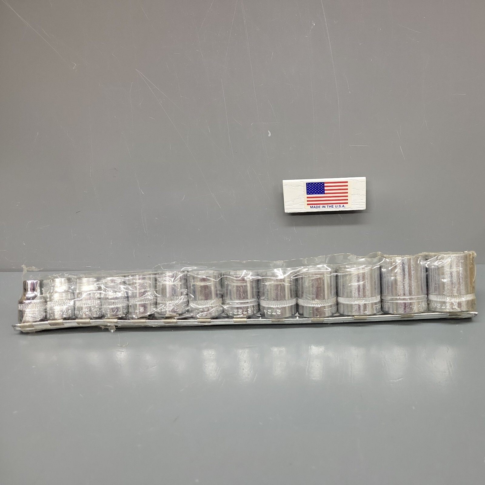 Duro Indestro 13 Piece 3/8″ Drive Socket Set Standard 12 Point 5/16″-1″ NOS USA