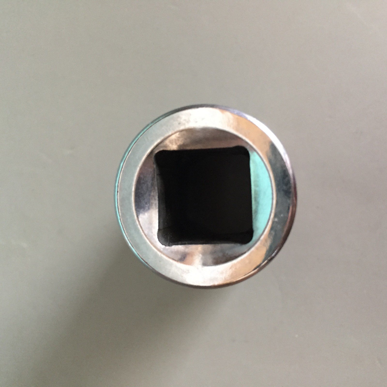 Matco Tools NEW C18M6A 1/2″ Drive 18mm Chrome Shallow Socket
