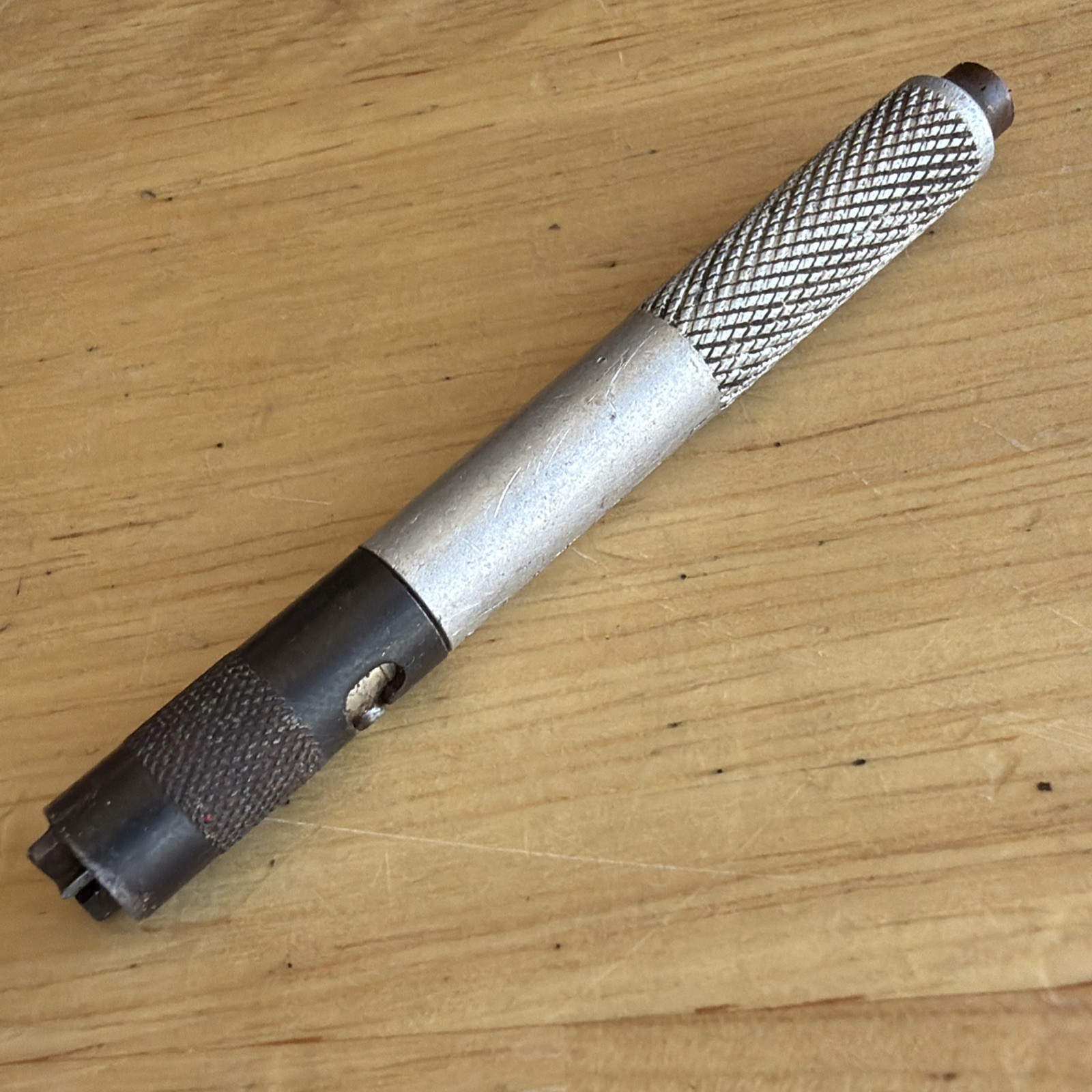 Matco 2.5″ Long Stubby Flat Slotted Screw Starter Screwdriver Magnetic SS1M USA