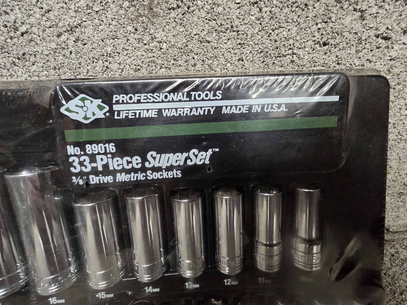 SK Professional Tools 3/8″ Drive Bit Metric Socket Set, 33 Pieces USA 89016 NEW