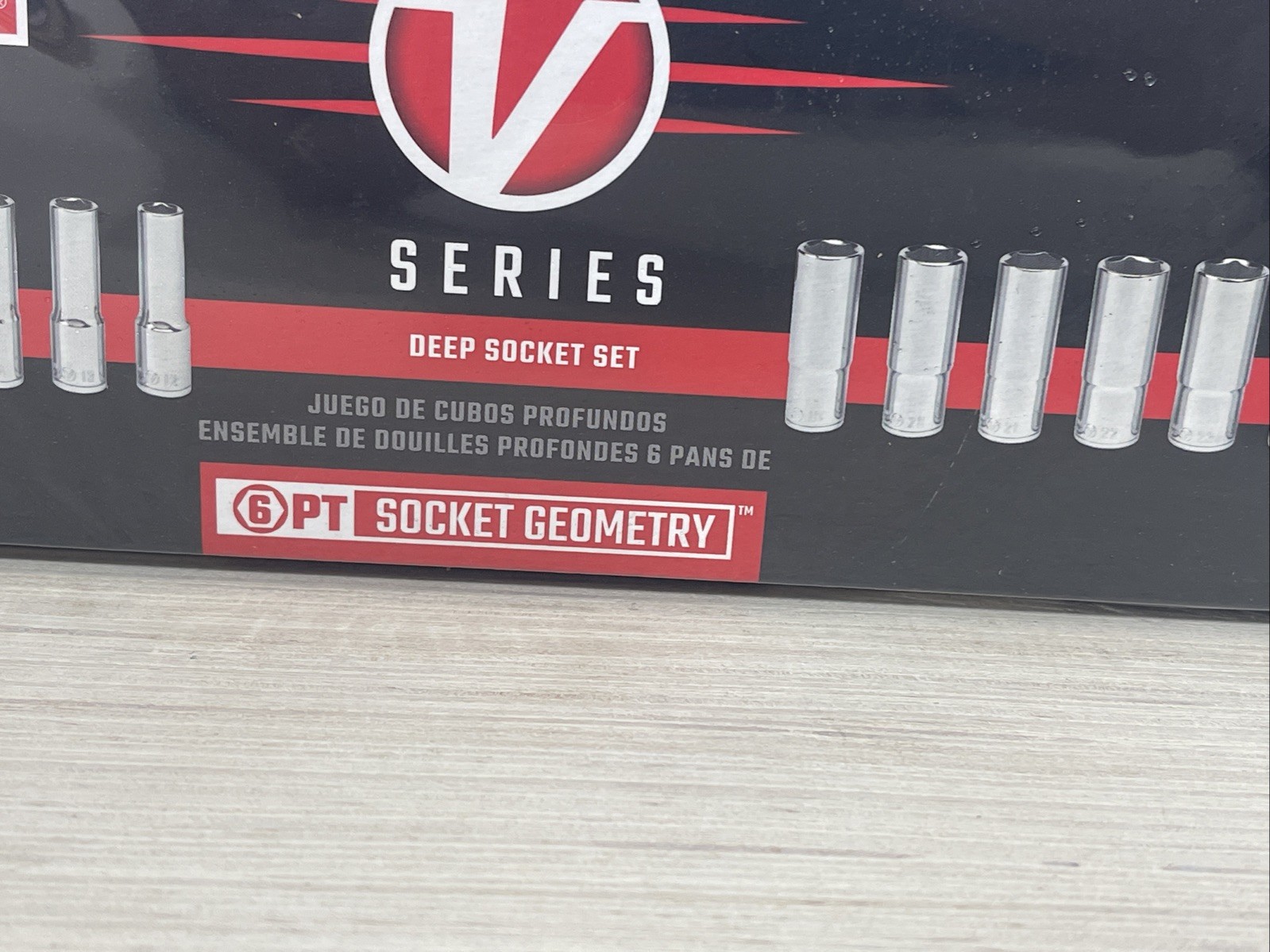 Craftsman V-Series 1/2″ Drive Metric 6 Point 13pc Deep Socket Set CMMT17595V