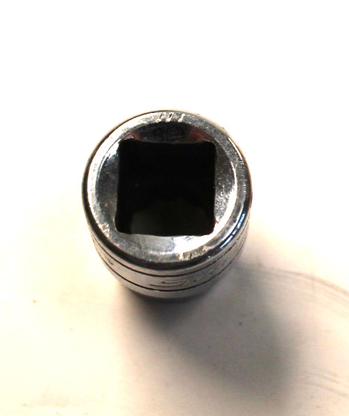 Snap-On Tools 3/8” Drive Shallow Standard 3/8” SAE 12 Point Socket F121