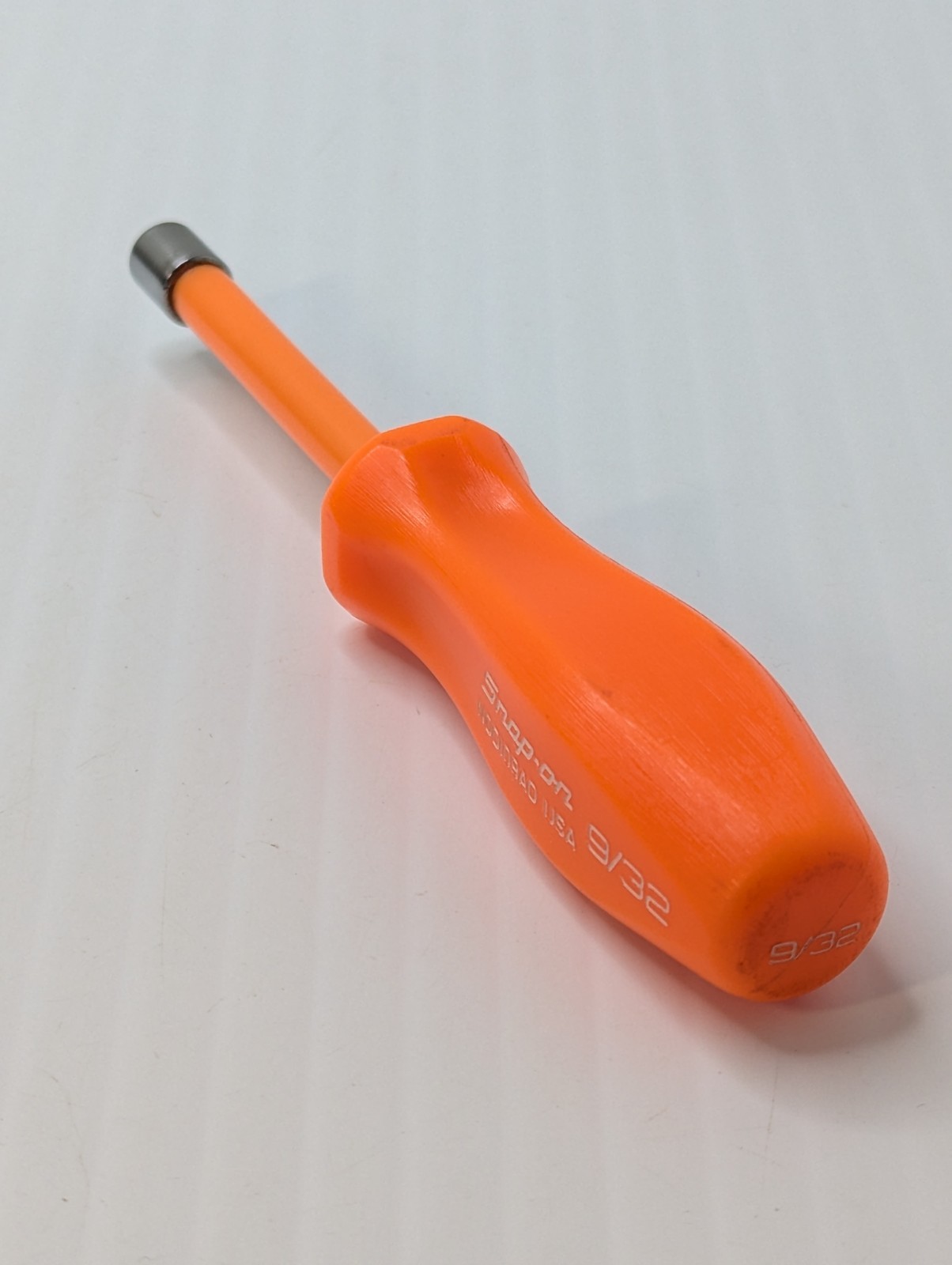 Snap on Tools NDD109AO 6-Point SAE 9/32″ Hard Handle Nut Driver (Orange) USA