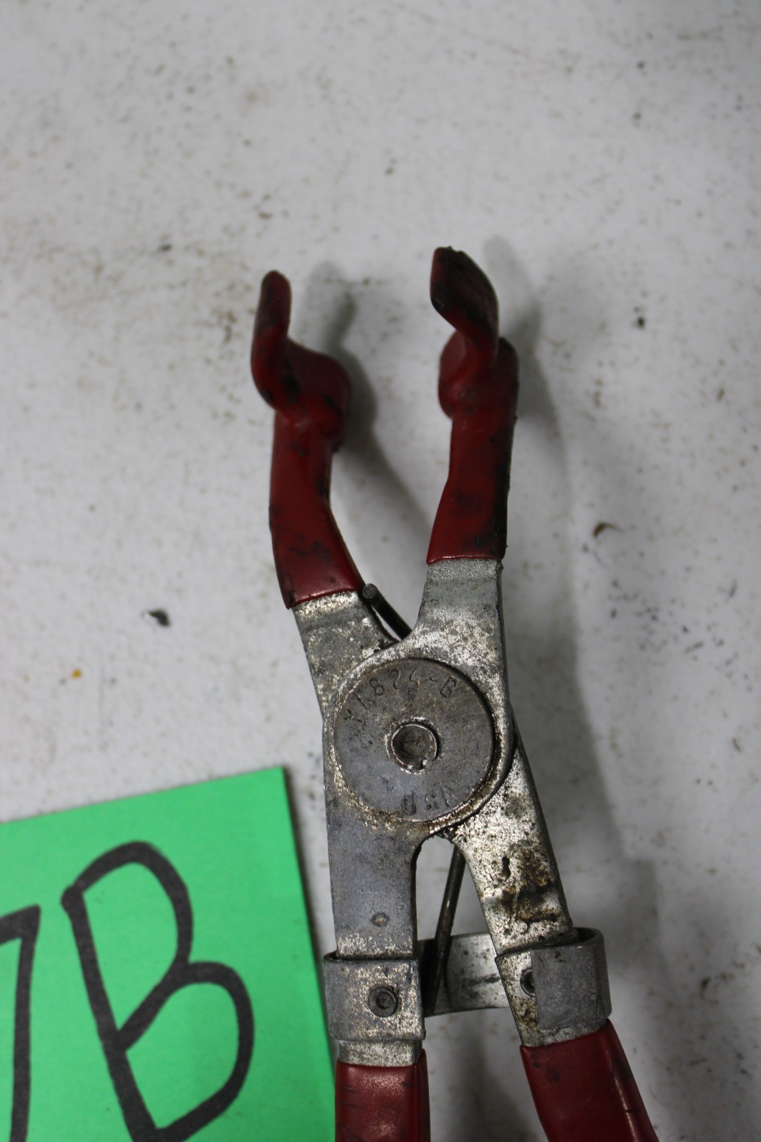Blue Point spring loaded spark plug wire boot pliers red handles YA824A USA