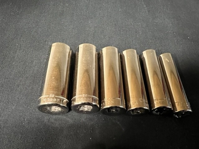 CRAFTSMAN 3/8″ DR 6PT-12PT made in USA SAE and Metric sockets, LOT of 46 PCS