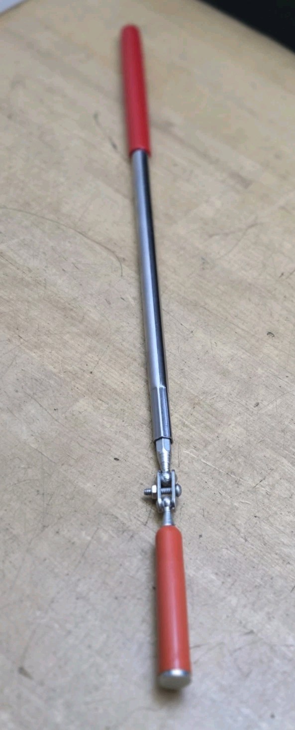New Blue Point PT28E – Flex Head Extendable Magnetic Pick Up Tool