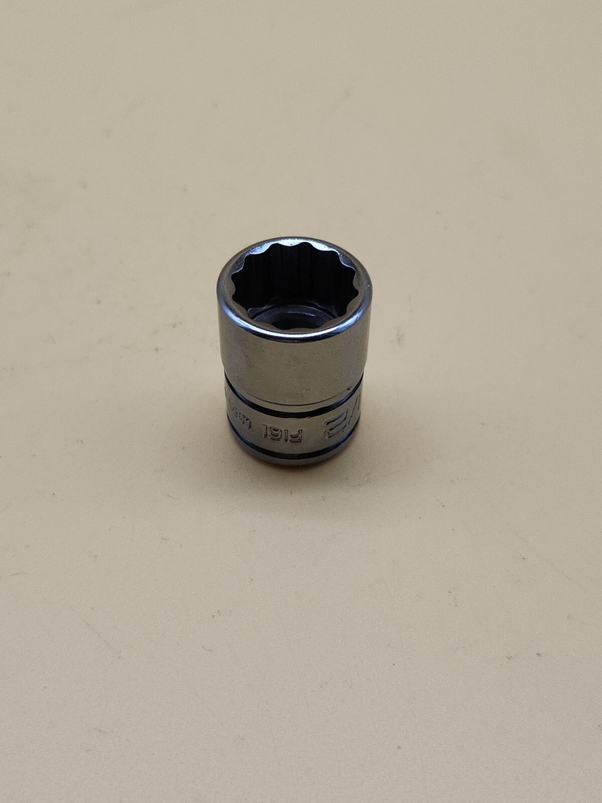 Snap- On Tools F-161 3/8 inch drive 1/2 12 point socket USA