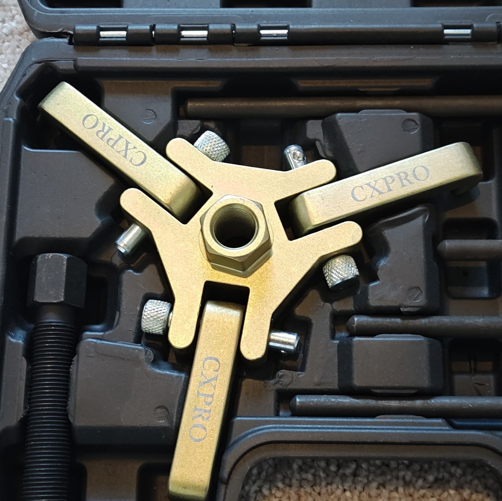 CXPRO 3-Jaw Harmonic Balancer Puller Set (New – Open Box)