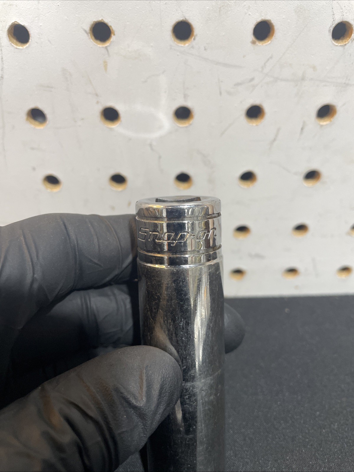 Snap-On 1/2″ Drive 11/16″ SAE Deep 6-Point Socket TS221 – Pre Owned