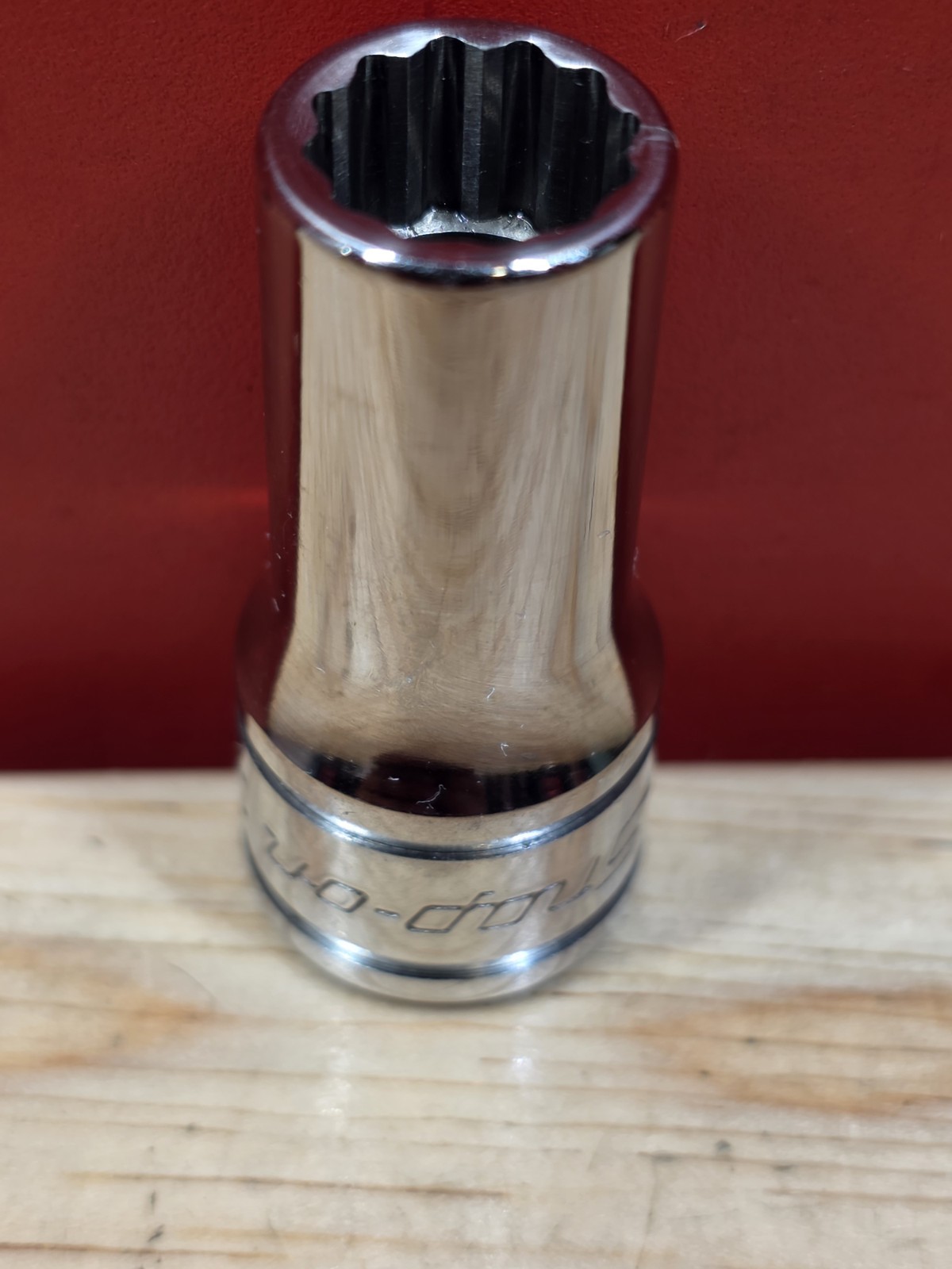 Snap-on Tools FDS121 3/8″ SAE 3/8″ Drive 12-Point Semi-Deep Chrome Socket