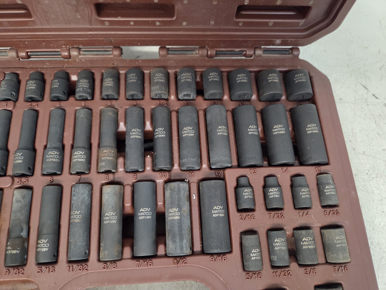 Used Matco Tools SAP486V 48-piece 14″-drive Impact Socket Set SAE & Metric 6-pt