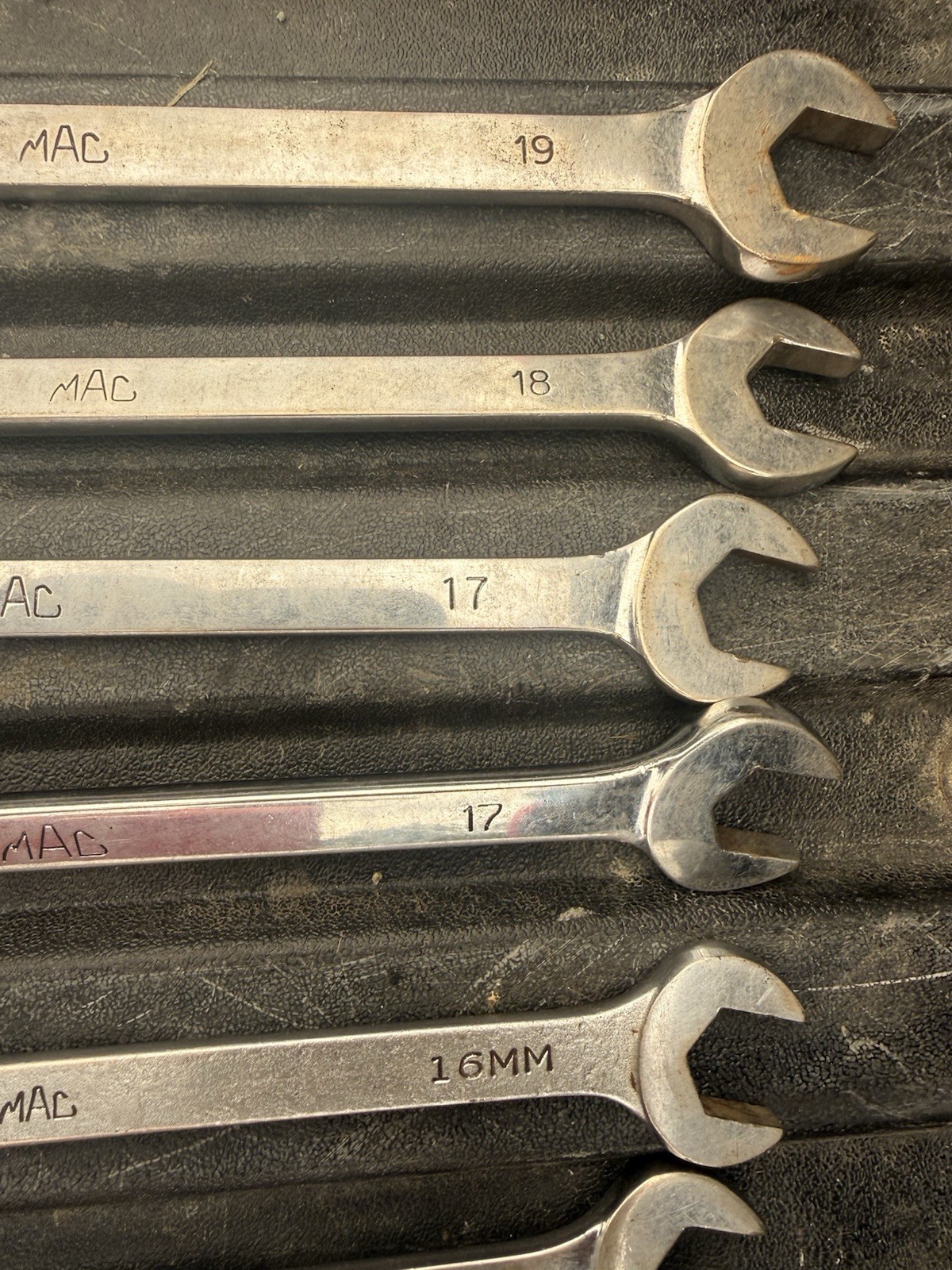 mac wrench set of 10 metric sizes 10mm to 19mm Missing 13mm