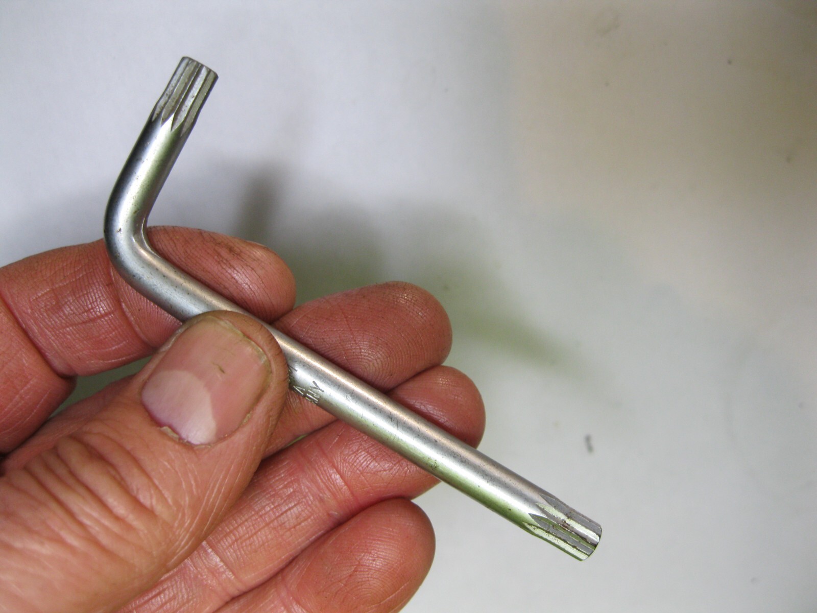 1 – Belzer Double Sided 6mm Spline Socket Key – 12 Point Wrench