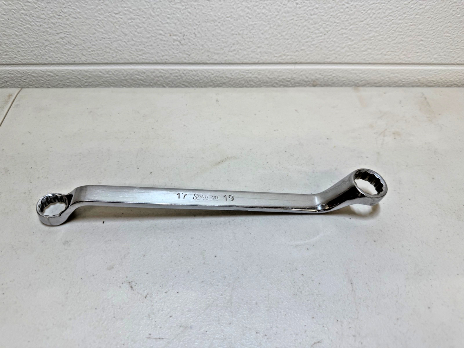 Snap On XOM1719 Metric 12 Point Double Box End 17mm / 19mm Deep Offset Wrench
