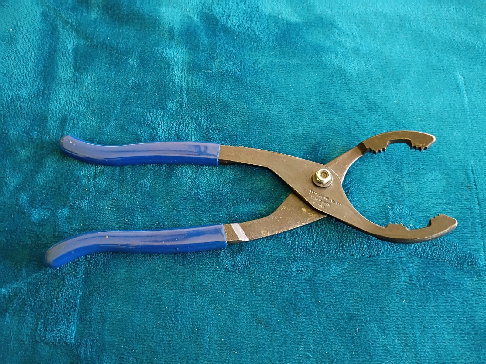 Blue Point USA Adjustable Slip Joint Oil Filter Pliers, 2.25″-4” YA4050B.