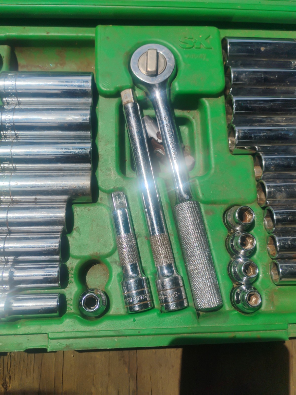 Incomplete Set – SK Tools USA 94547 Standard & Metric 3/8″ Drive Socket Set