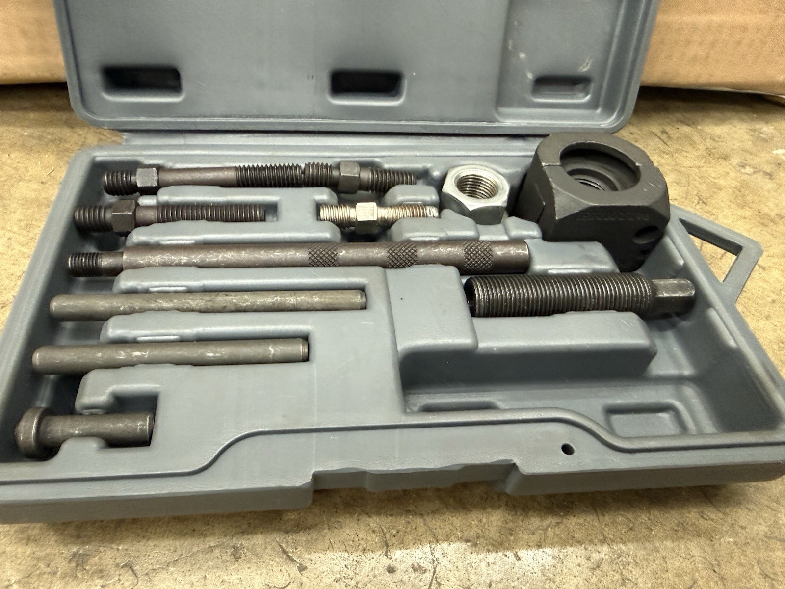 Lisle No Slip Pulley Puller and Installer #39000