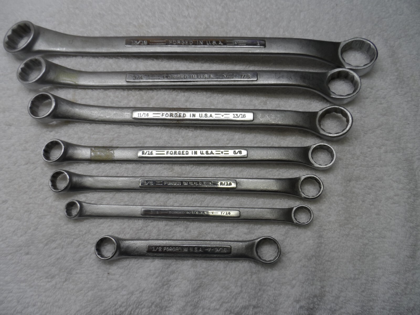 Craftsman SAE Box End Wrench Set (bonus stubby), 12pt, USA (3/8″ – 1″) – 7 pcs