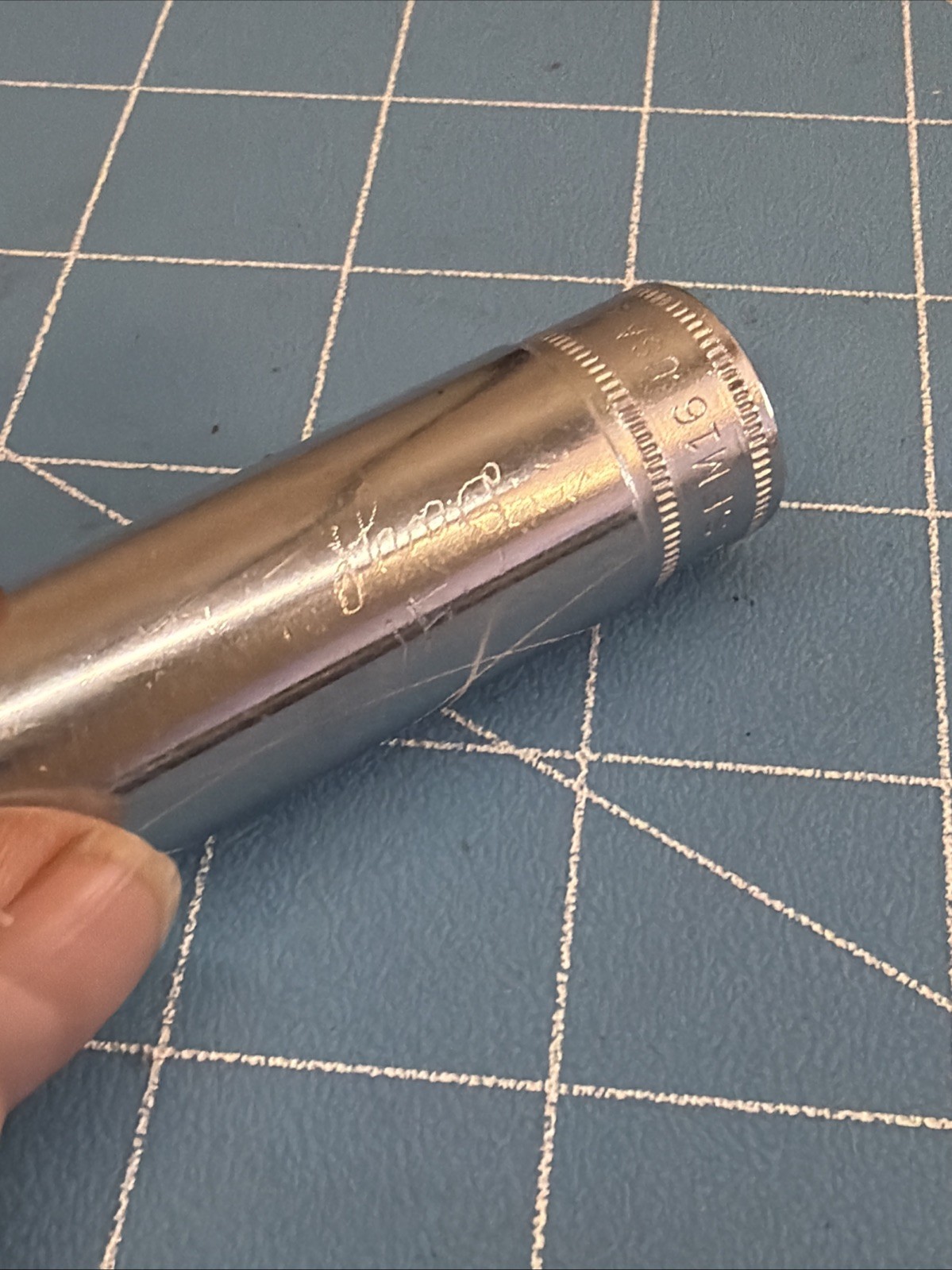 Snap-on Tools SFM16 3/8″ Drive 16mm Metric 12 Point Deep Chrome Socket – USA