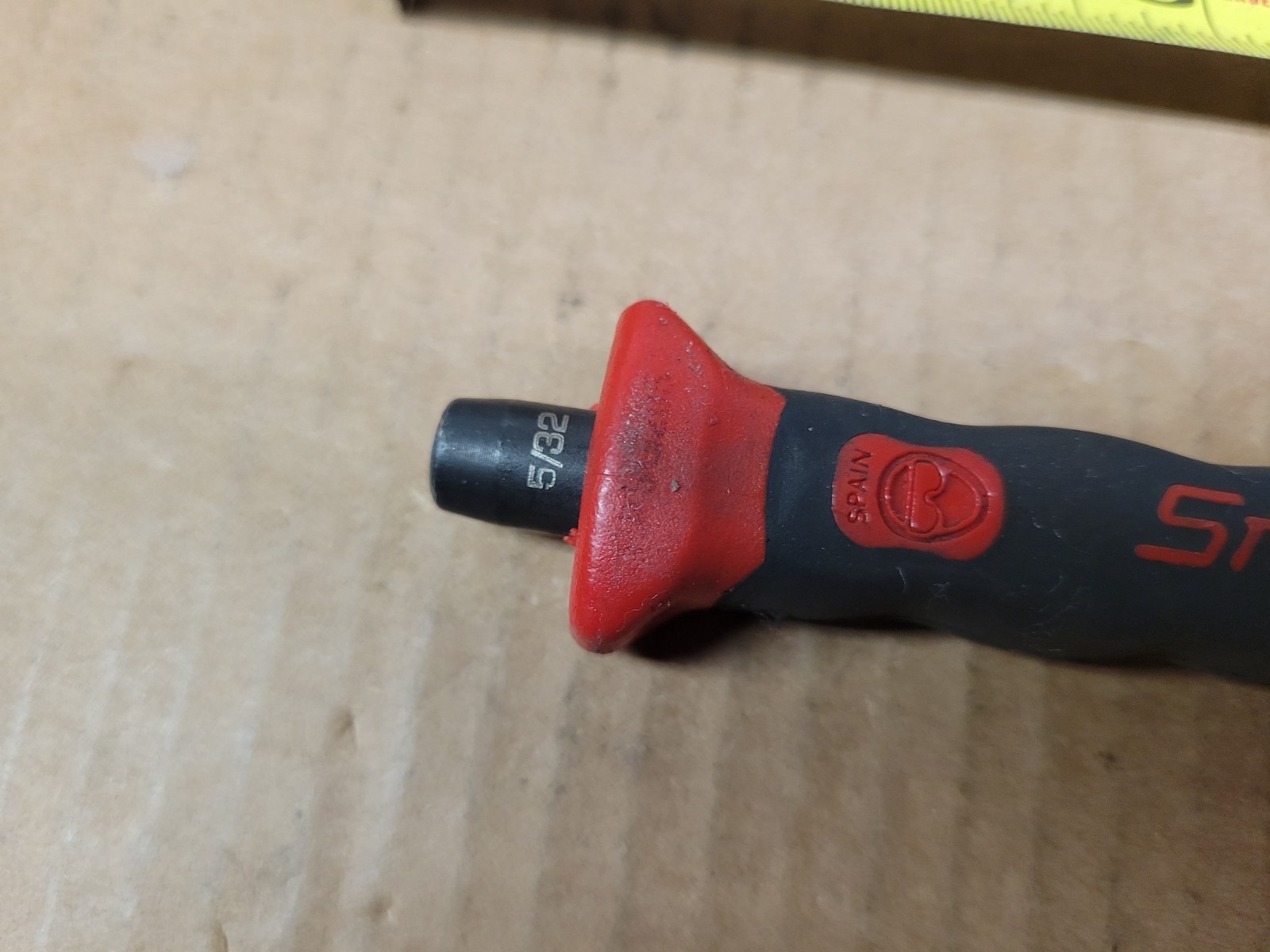 Snap On 5/32″ Starter Punch With Red / Black Comfort Handle Grip No PPSG205