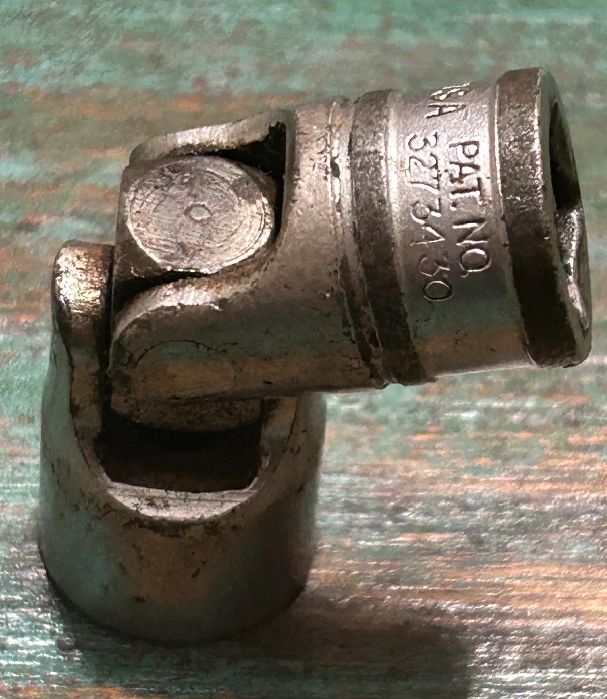 Vintage Snap-on 14mm 3/8″ Drive 6-Point Metric Shallow Universal Socket FSUM14