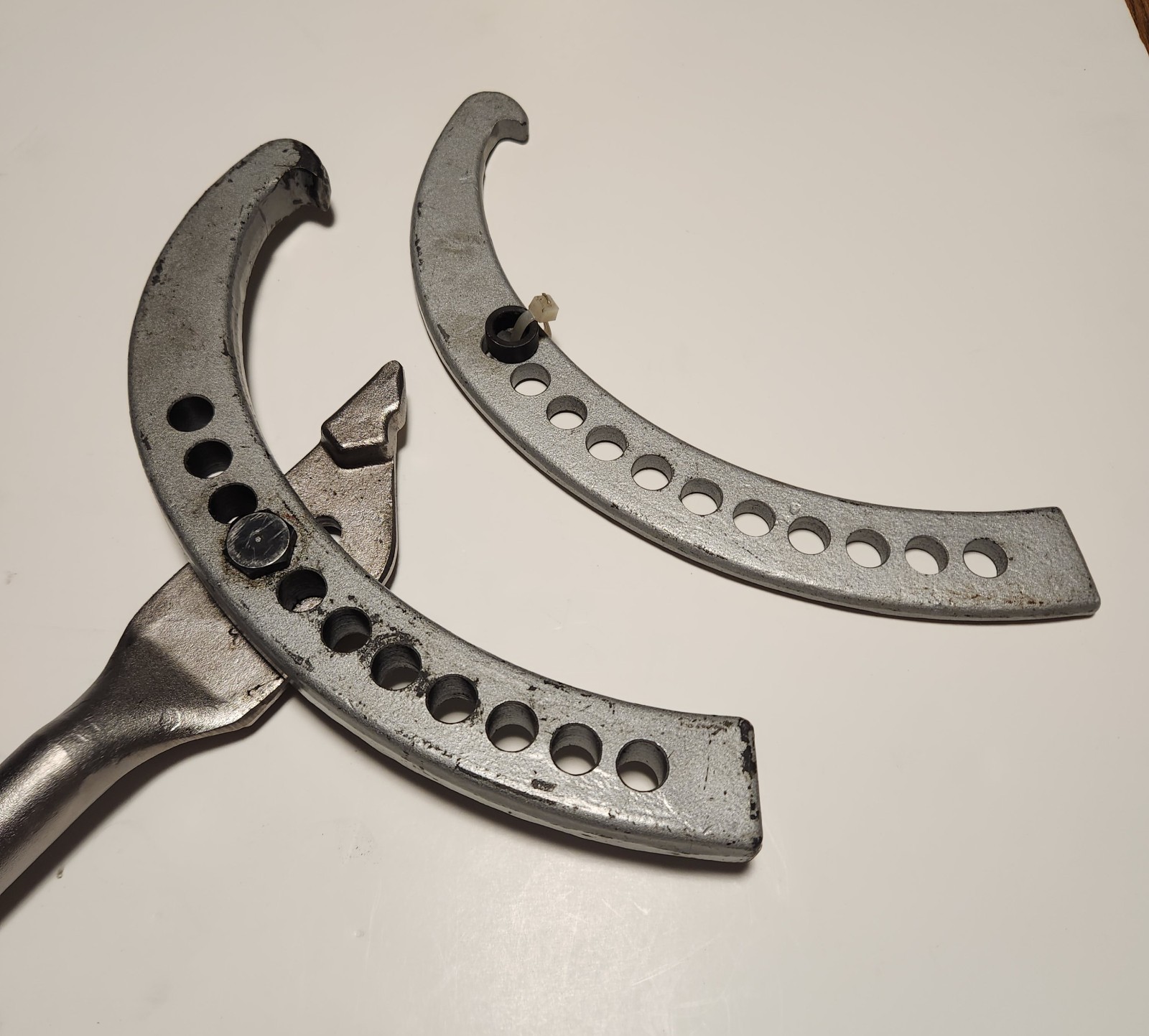 OTC Tools 7308 Adjustable Hook Spanner Wrench w/2 Interchangeable Jaws