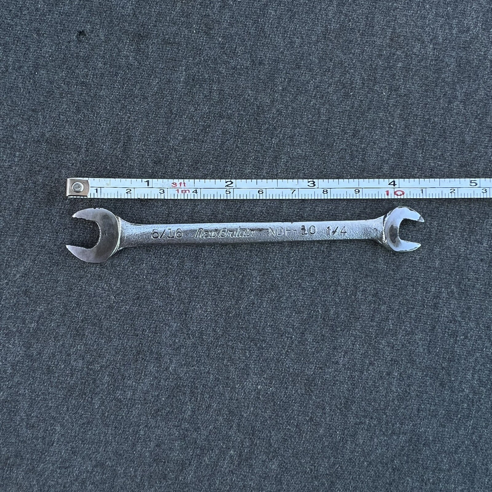 Vintage NEW BRITAIN USA NDF-10 1/4in X 5/16in SAE Open End Wrench NDF10