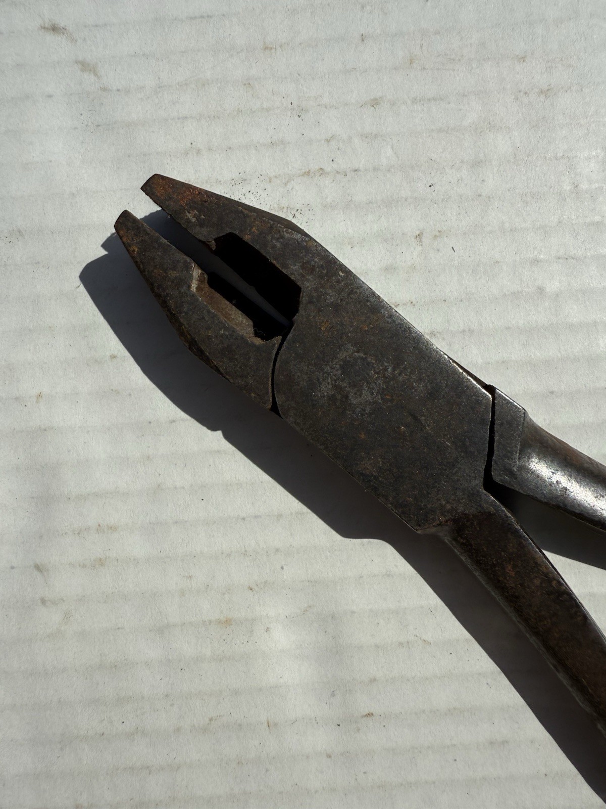 Vintage 8-1/2” Linesman Pliers Tool Very Sturdy Well Crafted Made In USA