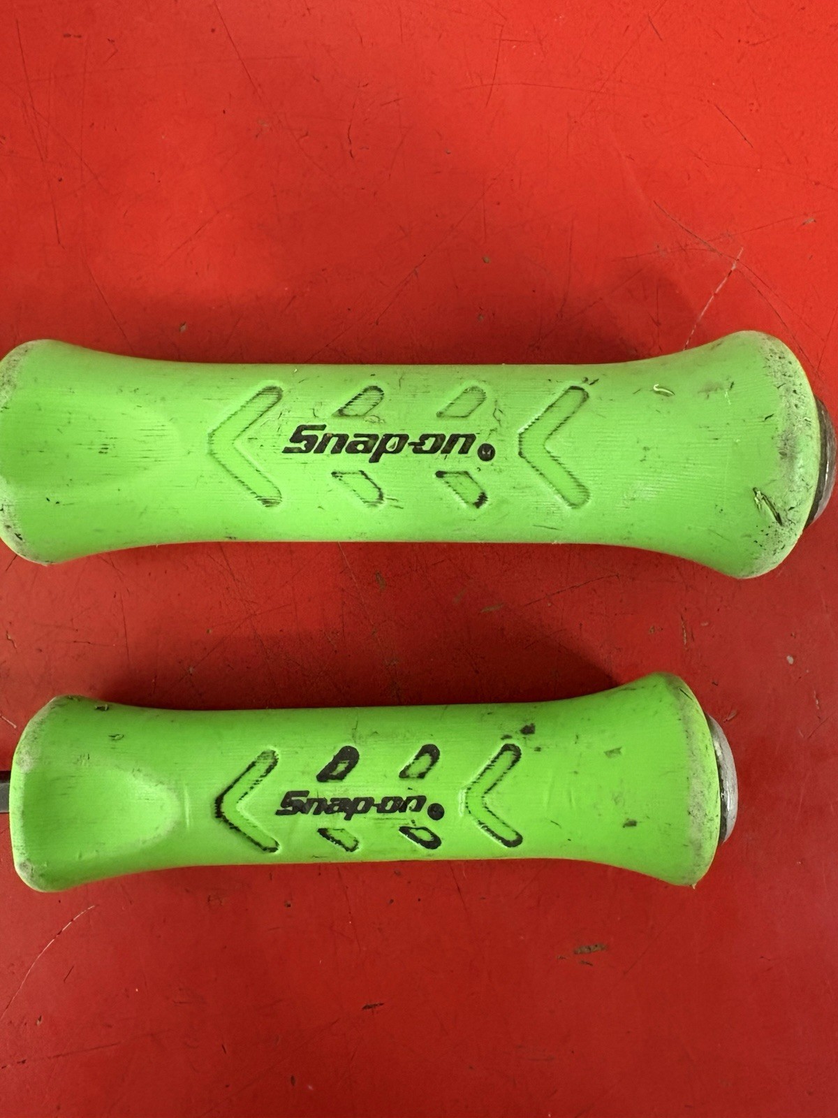 Snap-on Tools USA Green Hard Grip Striking Prybar Set SPB set of 2