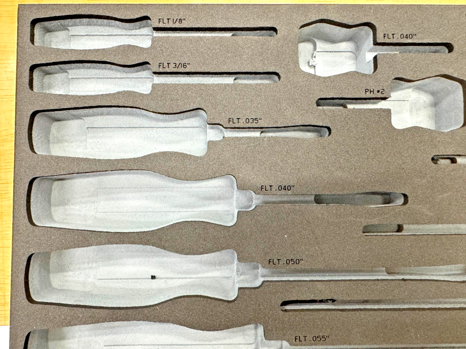 Snap-on Tools NEW GREY FOAM ORGANIZER for 16pc Soft Grip Screwdriver FMSGD01BDT