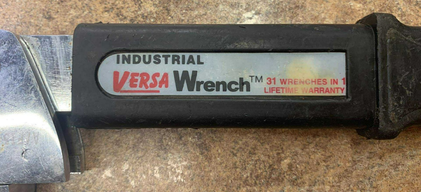 Industrial Versa Wrench 31 Wrenches in 1 Self Adjusting 15-41mm 5/8″- 1-5/8″ D15