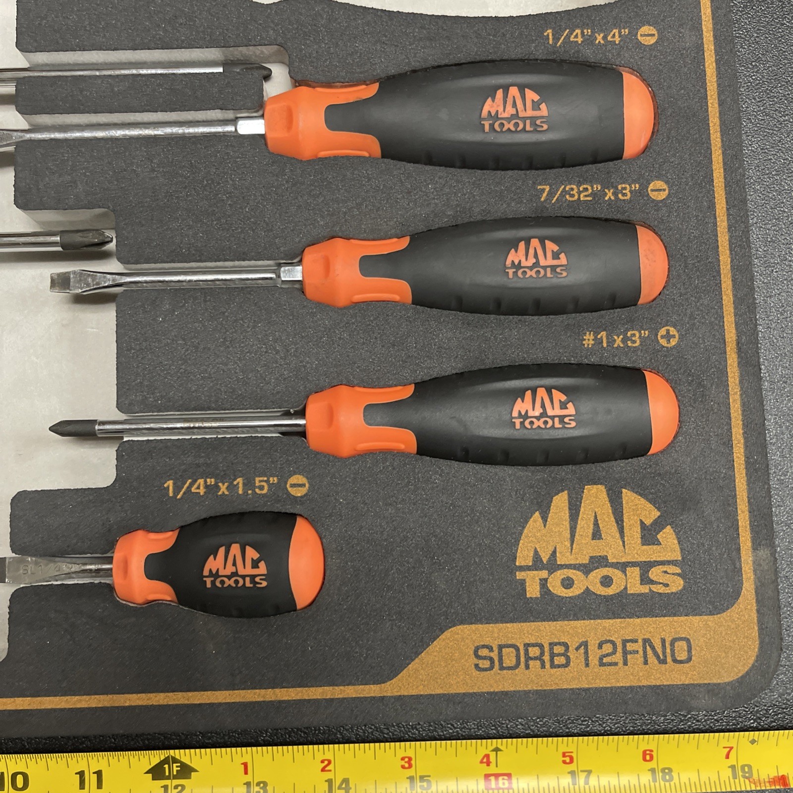Mac Tools SDRB12FNO 12 Piece Screwdriver Set In Orange Great Condition