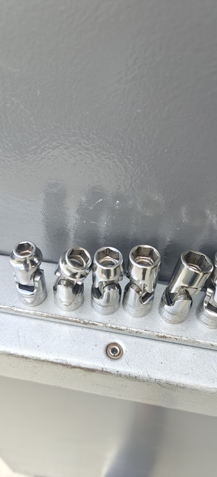 Snap On FSUM 12Pc 6Pt Metric 3/8″ Dr Universal Swivel Socket Set 8-22MM