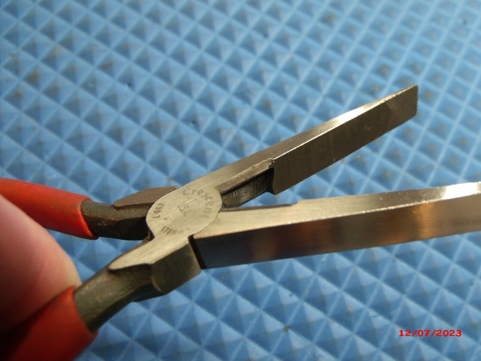 «CRESCENT» U.S.A. #650-1 FLAT NOSED PLIERS WITH WIRE CUTTERS AND RED VINYL GRIPS