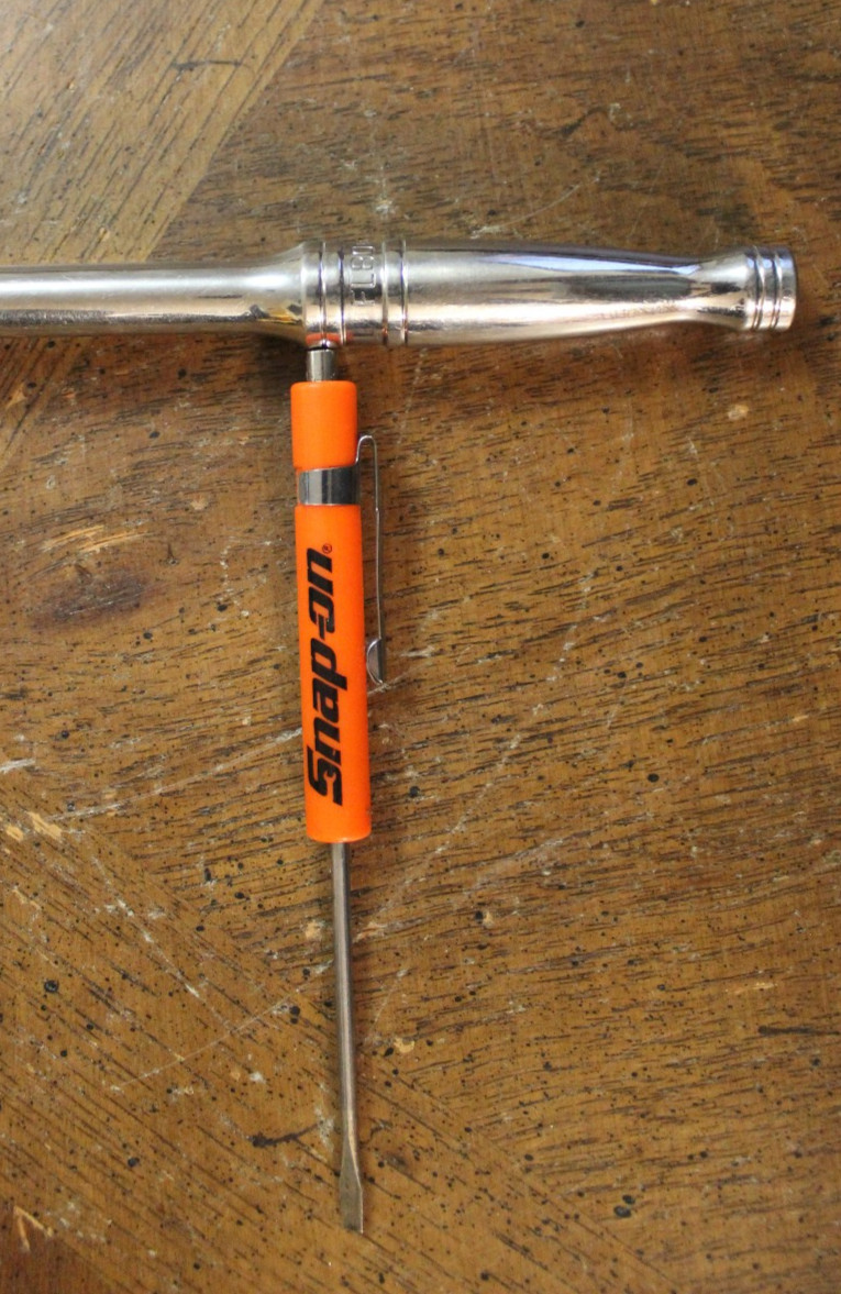 Snap On Tools FL80 3/8″ Drive 10” Long with Flat Head Pocket Screwdriver