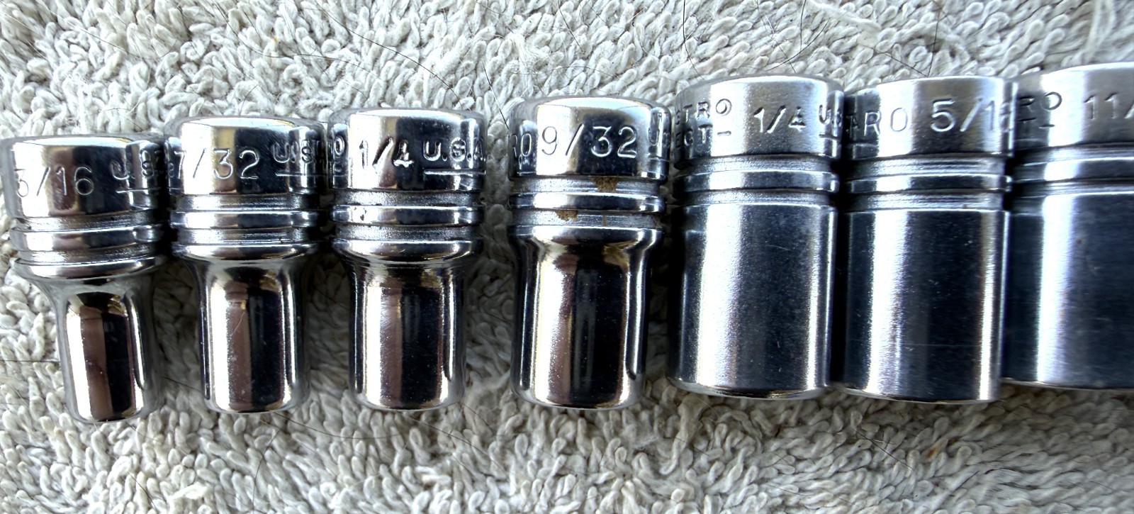 VINTAGE INDESTRO 1/4 IN DRIVE SOCKET SET NO. S6102 – AS PICTURED – L@@K NICE