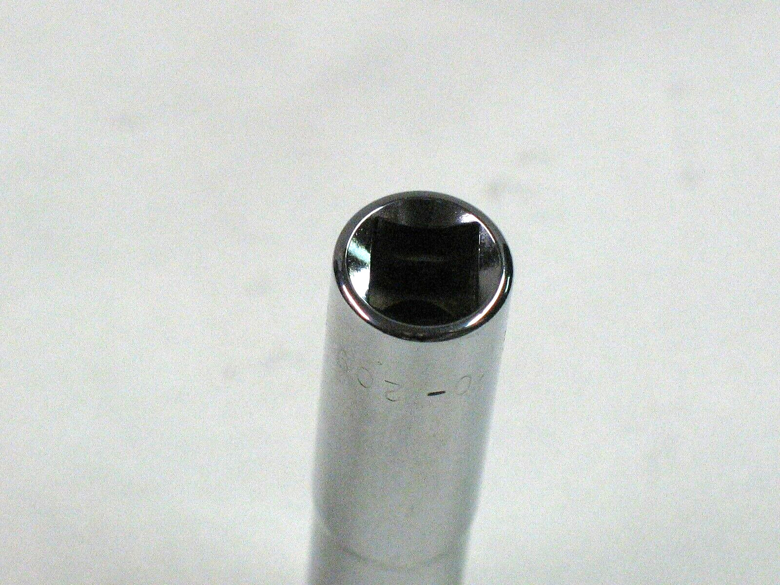 Armstrong U.S.A. 9/32″ 1/4″ Drive 6 Point Deep Chrome Socket #10-209