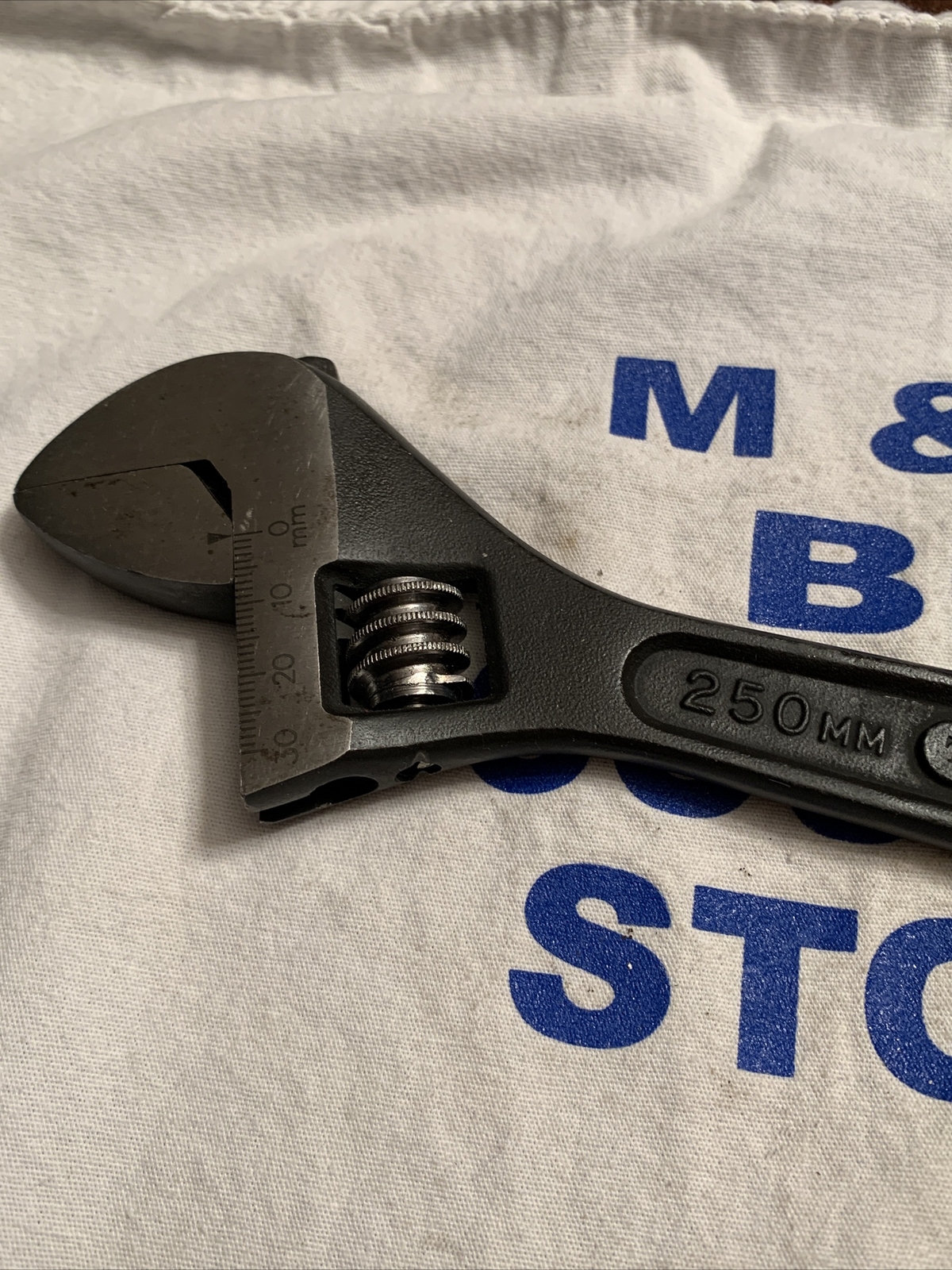 T&E Tools USA 10″ Adjustable Wrench – Forged Steel 10010