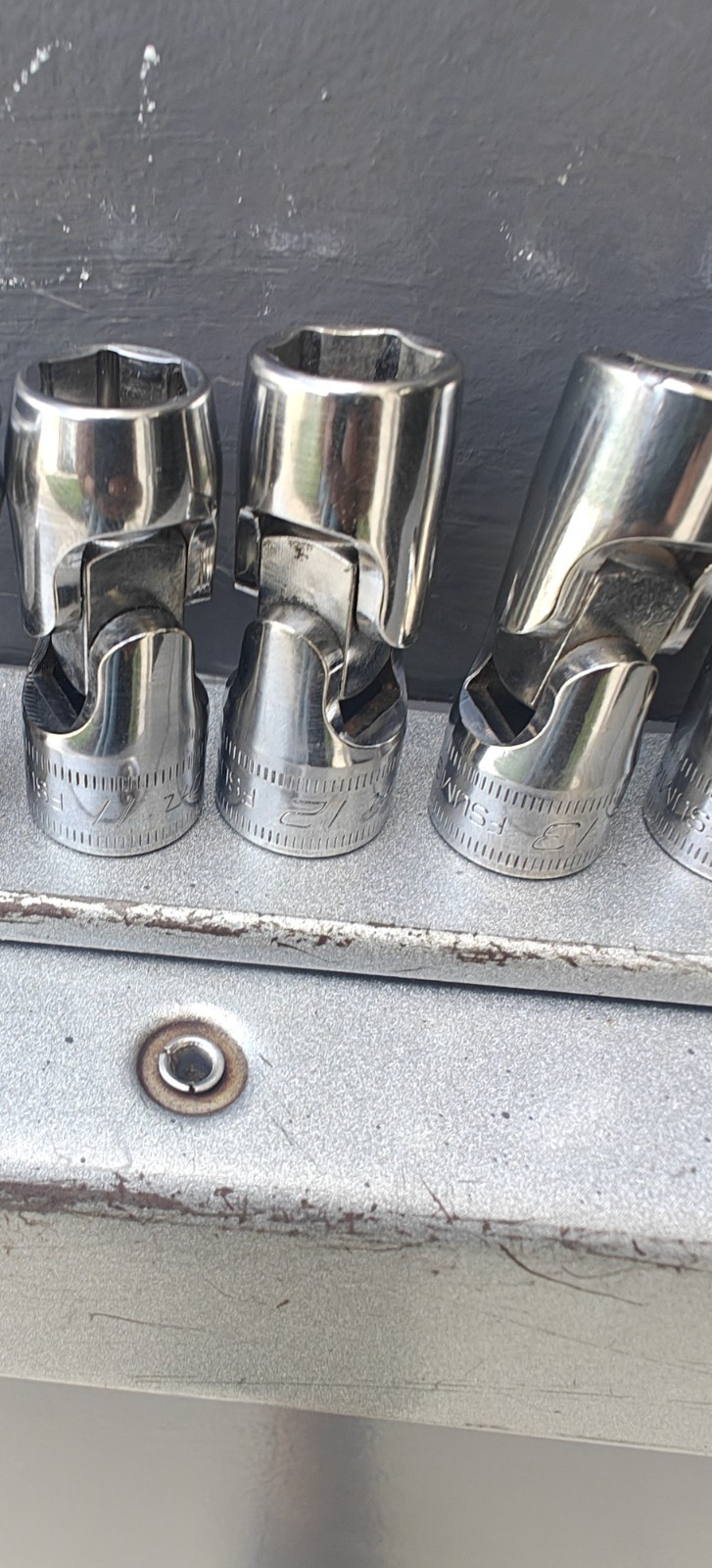 Snap On FSUM 12Pc 6Pt Metric 3/8″ Dr Universal Swivel Socket Set 8-22MM