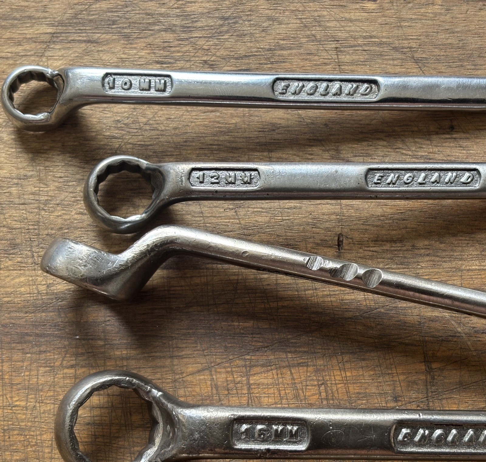 HALFORDS – set of 5 metric – 10mm to 19mm – short reach cranked ring Spanners