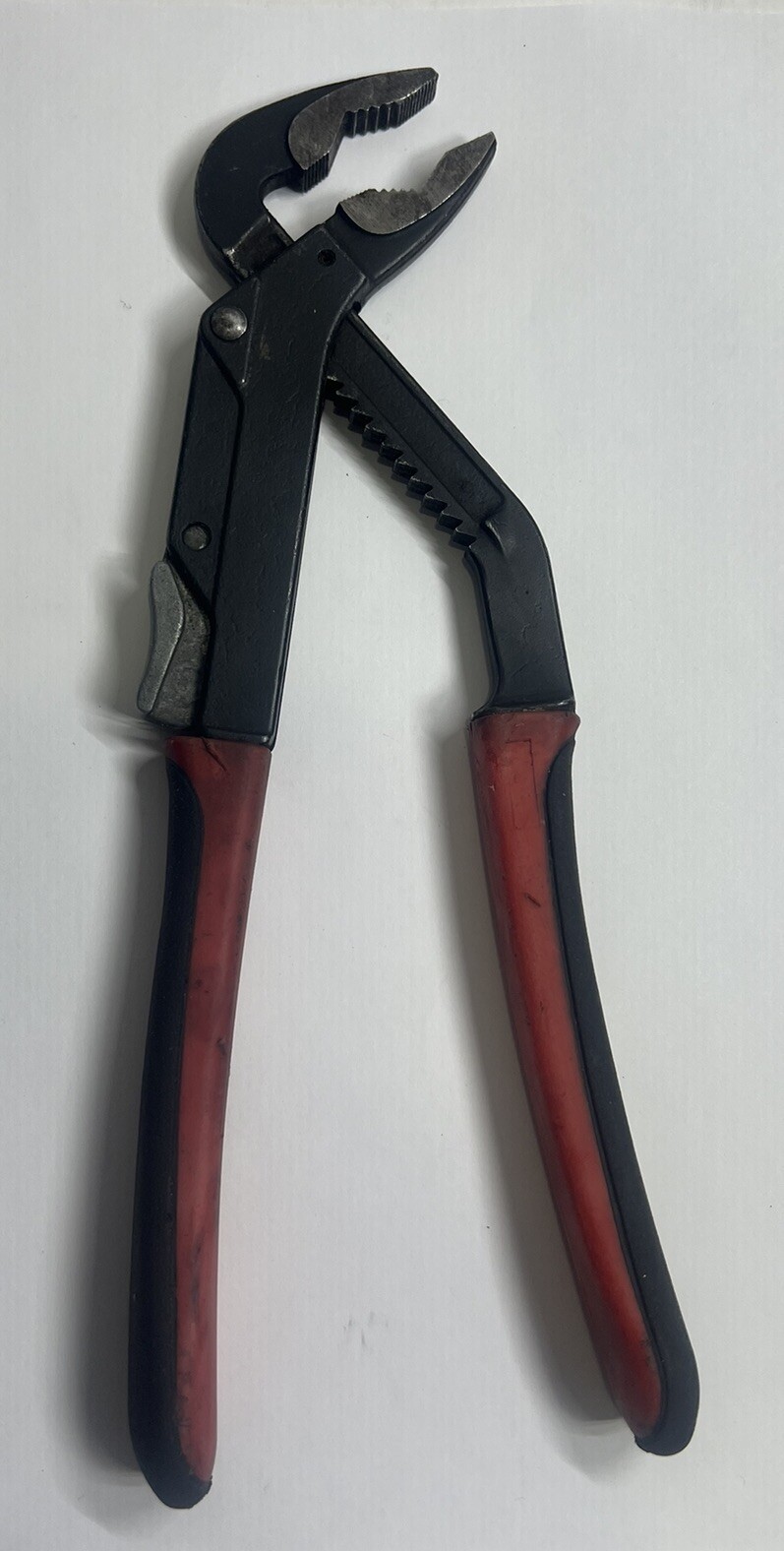 Snap On Tools Blue-Point AP10 10″ Adjustable Joint Pliers