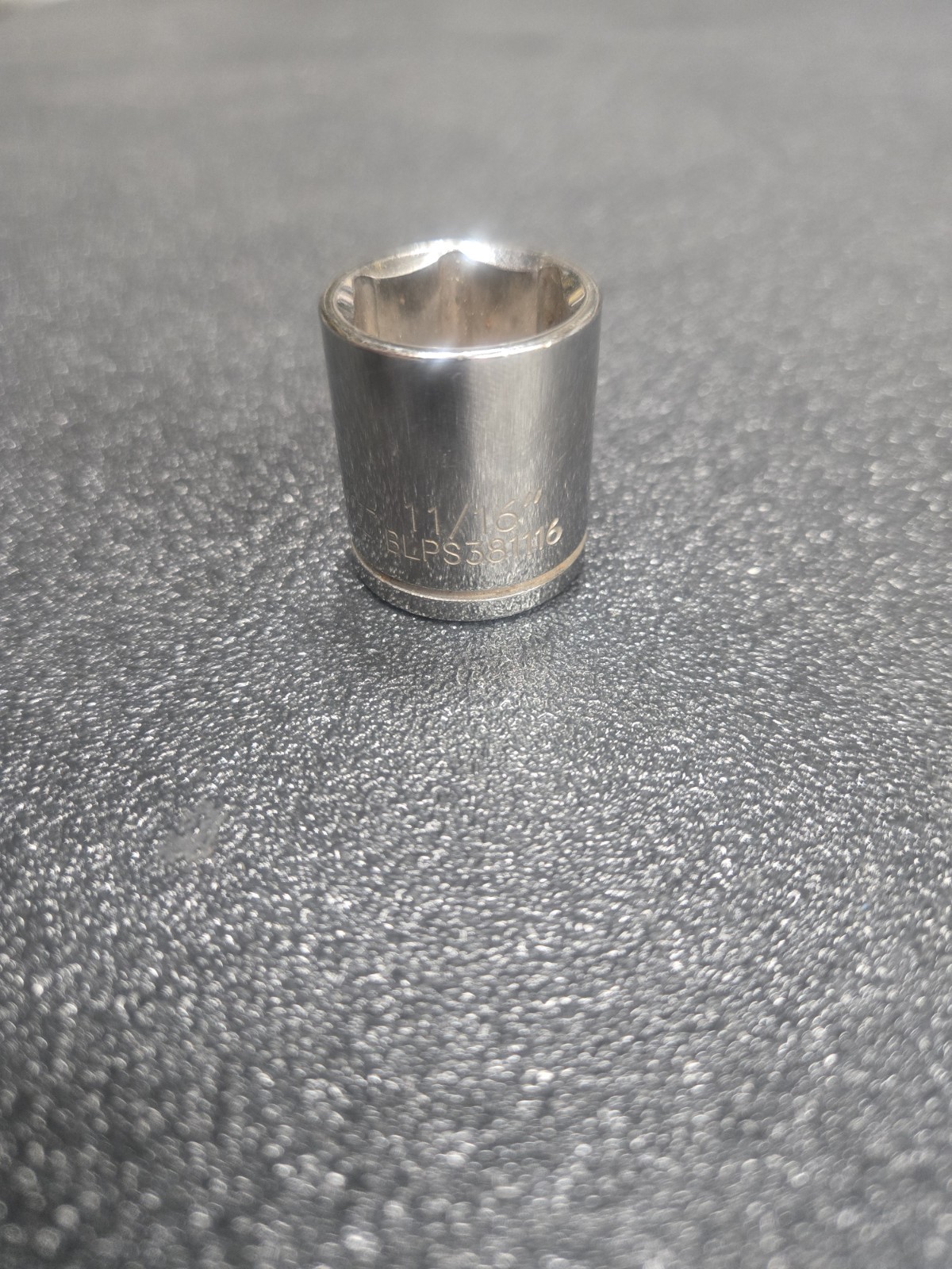 Blue Point Tools BLPS381116- 11/16″ SAE Shallow Socket 3/8″ Drive 6 Point Chrome