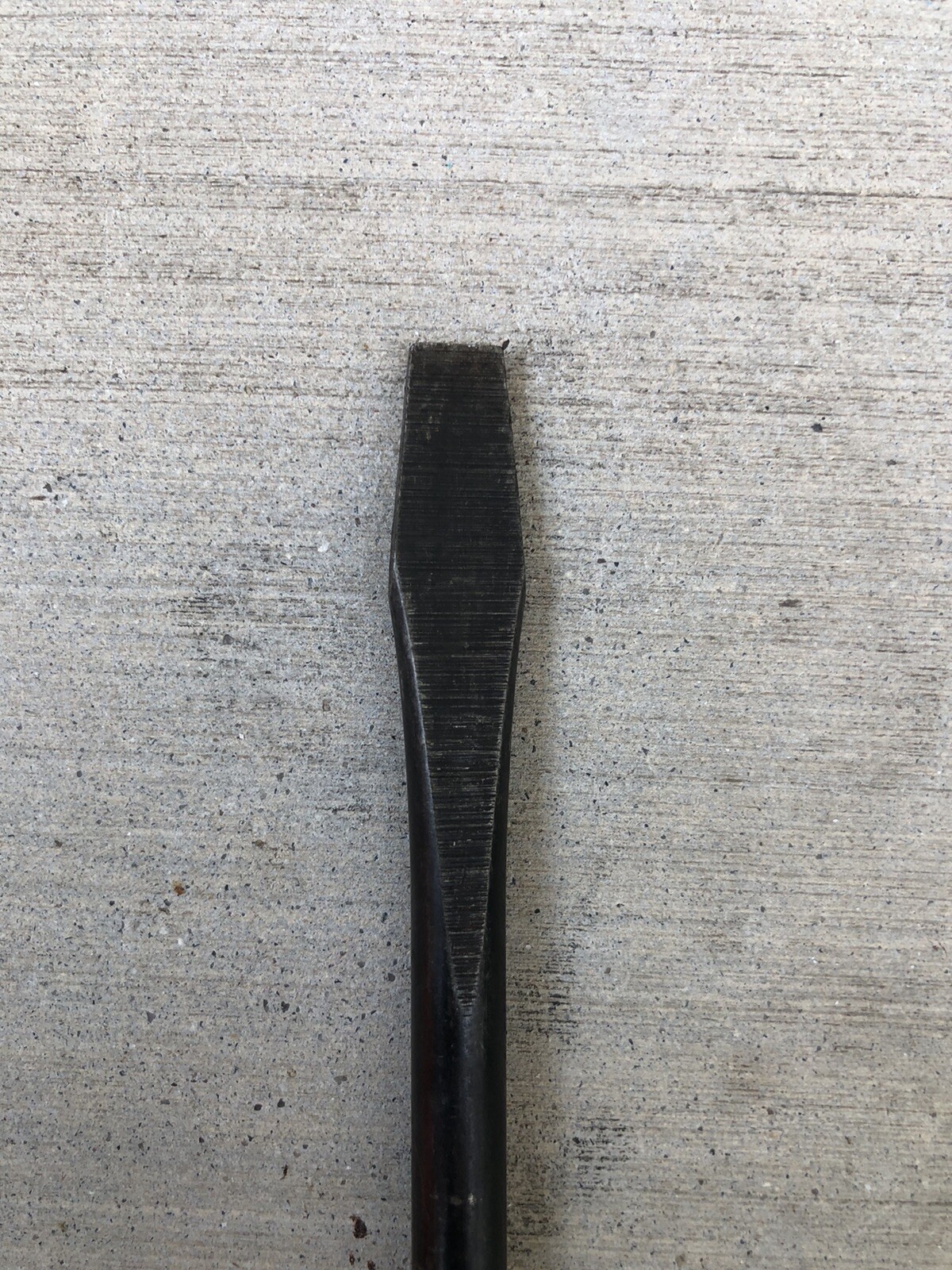 Snap On Tools SDD442 Black oxide finish 26″ in long flat blade screwdriver auto