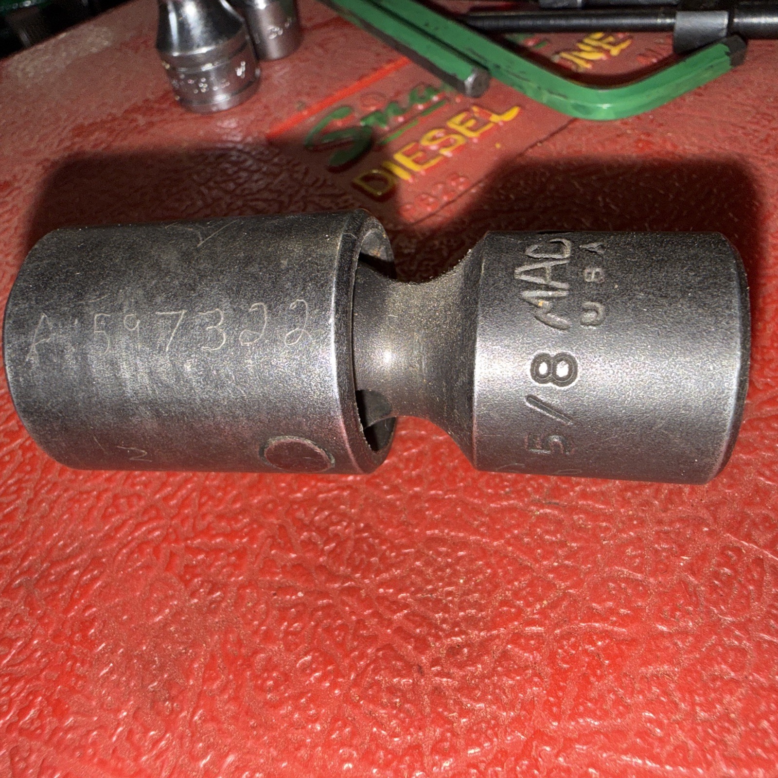 Mac Tools VUP202R 1/2-inch Square Drive 12Point 5/8-inch Universal Impact Socket