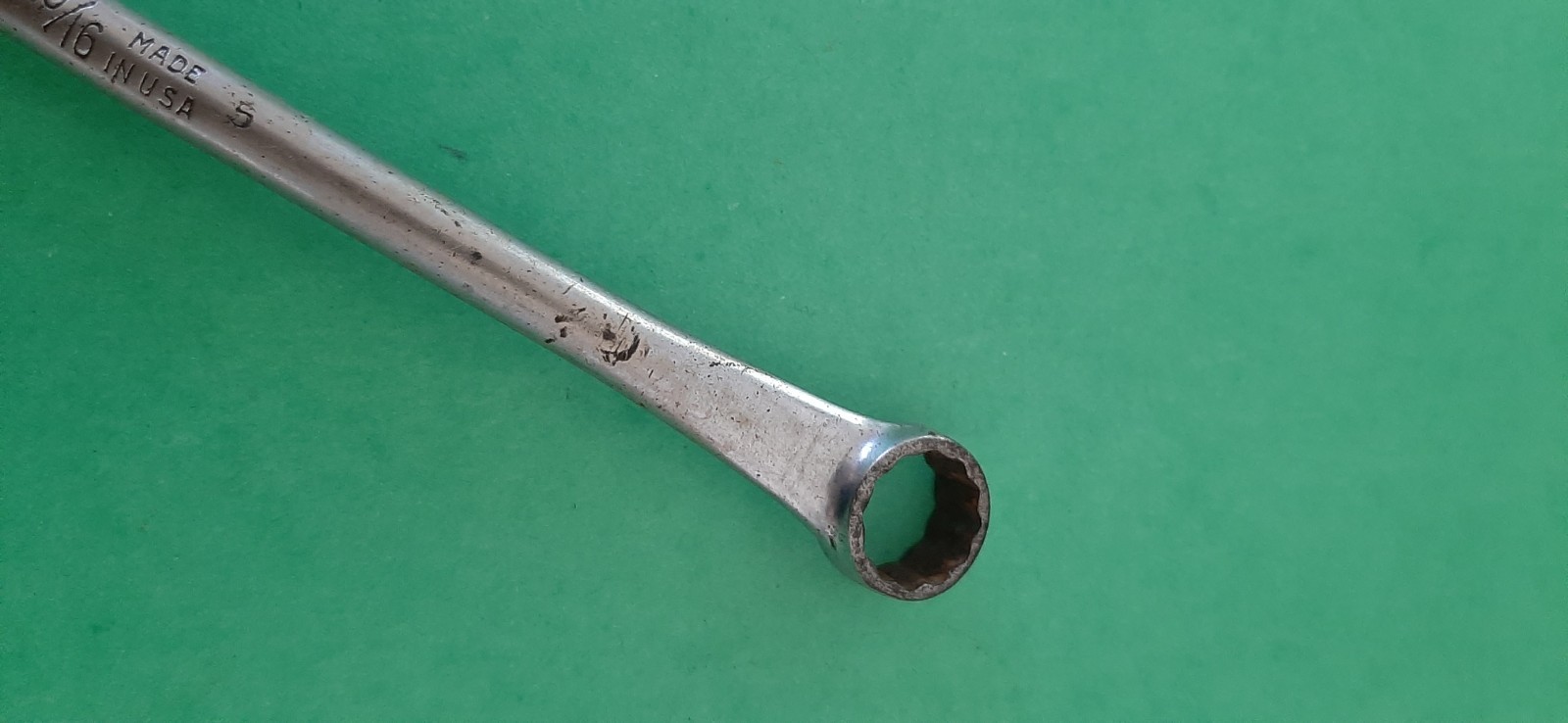 Blue-Point Tools USA 1/2″ x 9/16″ XD-1618 Offset Round Handle Box-end Wrench 721