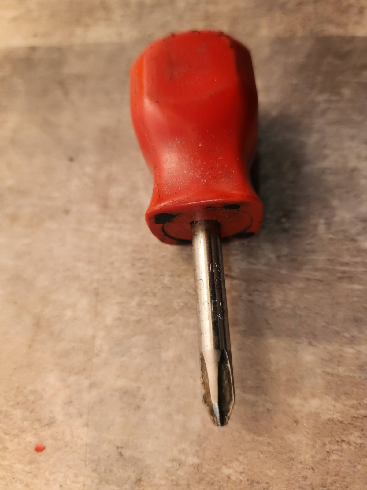 Mac Tools P212XA #2 Stubby Phillips Head Screwdriver Red Handle